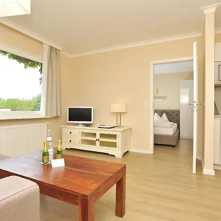 Friesenhof Apartment *